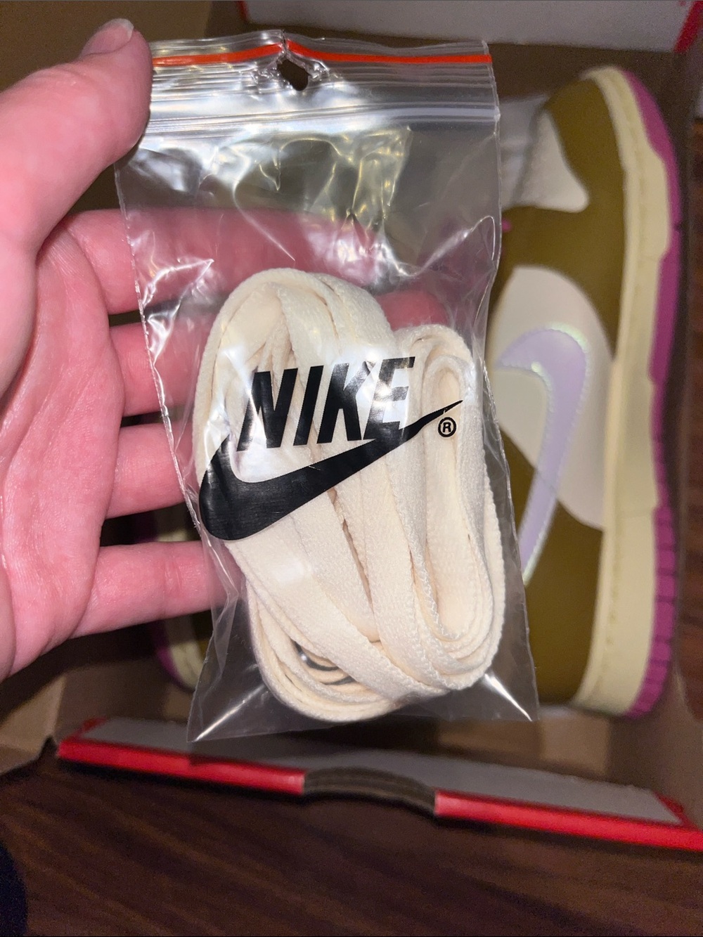 Nike Women’s Low-Top Sneakers . Special Edition. Woman’s Size 8 - Picture 7 of 8